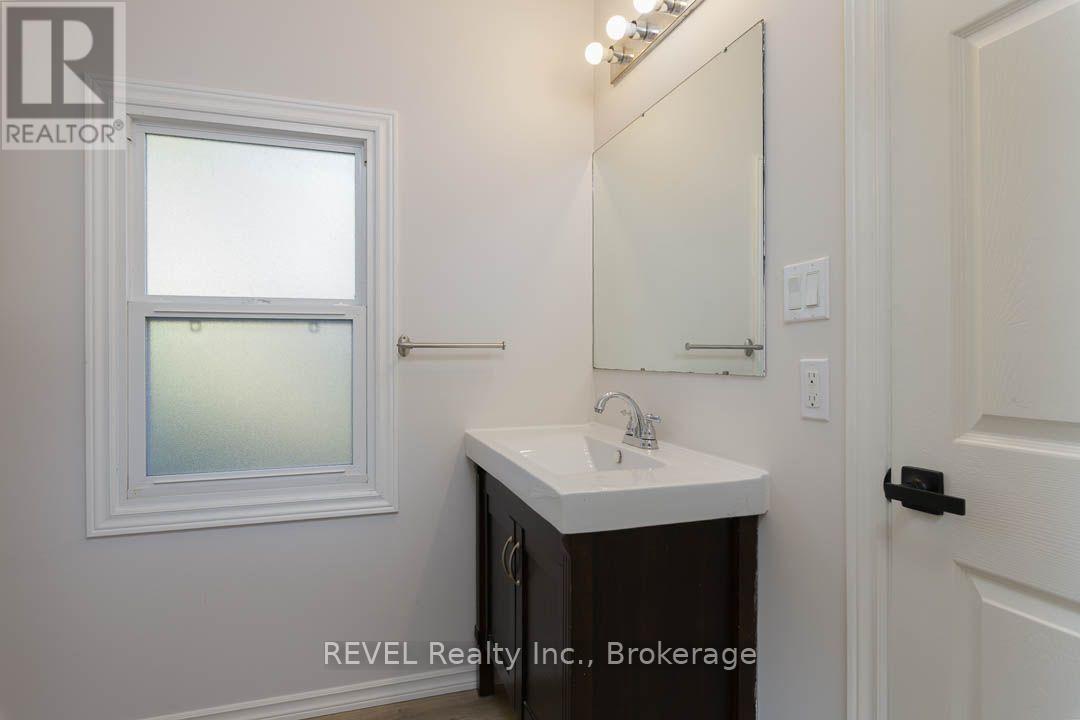 389 Glendale Avenue, St. Catharines, Ontario  L2T 1C3 - Photo 16 - X13885178