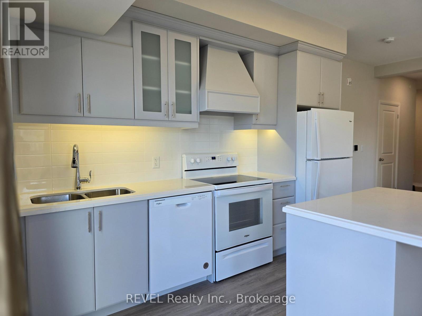 140 - 50 Herrick Avenue, St. Catharines, Ontario  L2P 0G3 - Photo 7 - X13885544