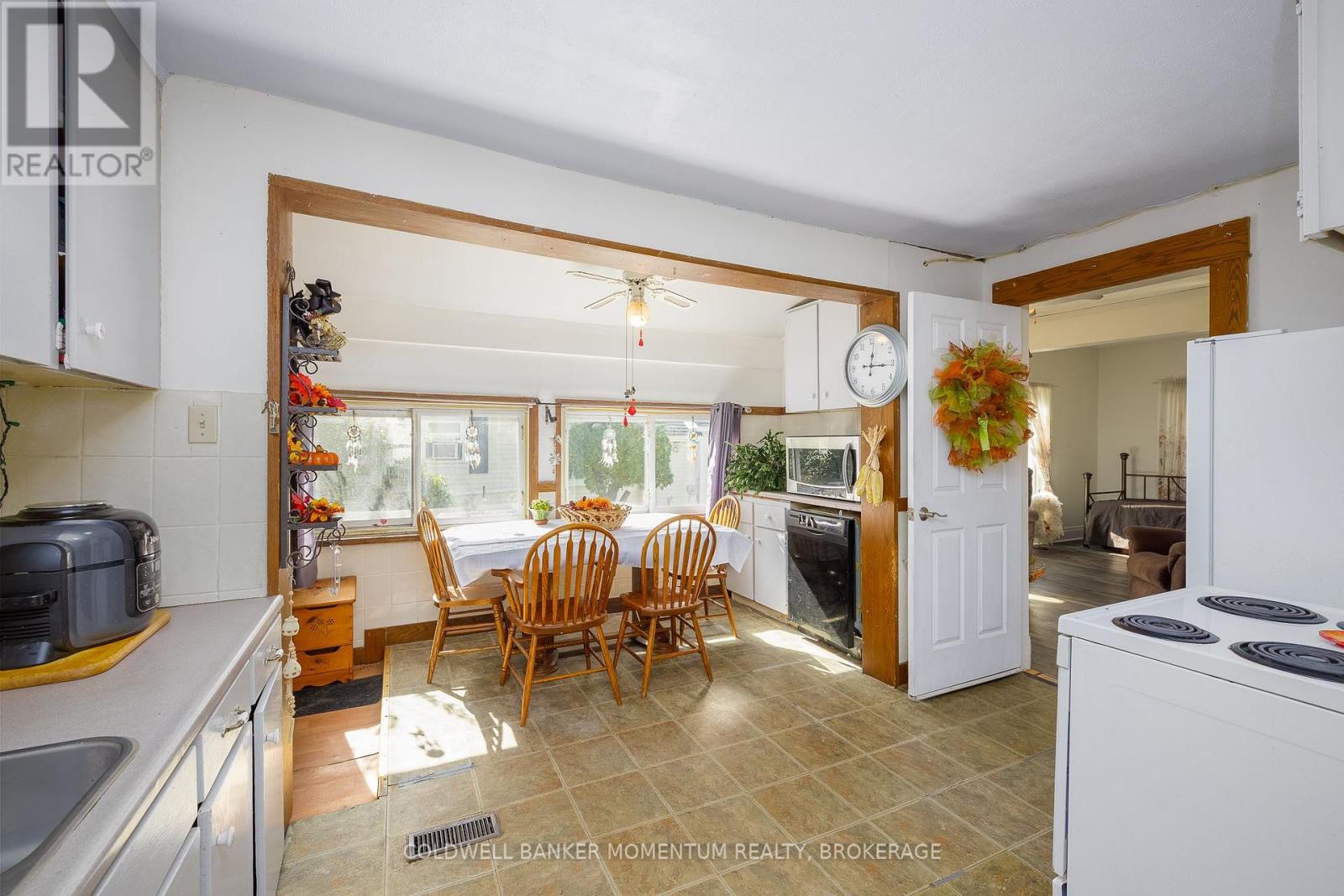 5542 Highland Avenue, Niagara Falls, Ontario  L2G 4W7 - Photo 17 - X13886128