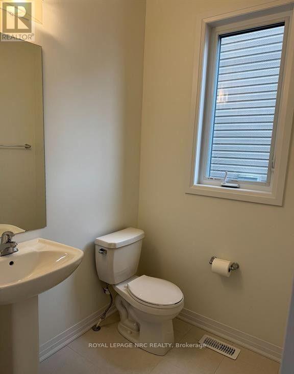 48 Varsity Drive, Welland, Ontario  L3B 0N3 - Photo 13 - X13886482