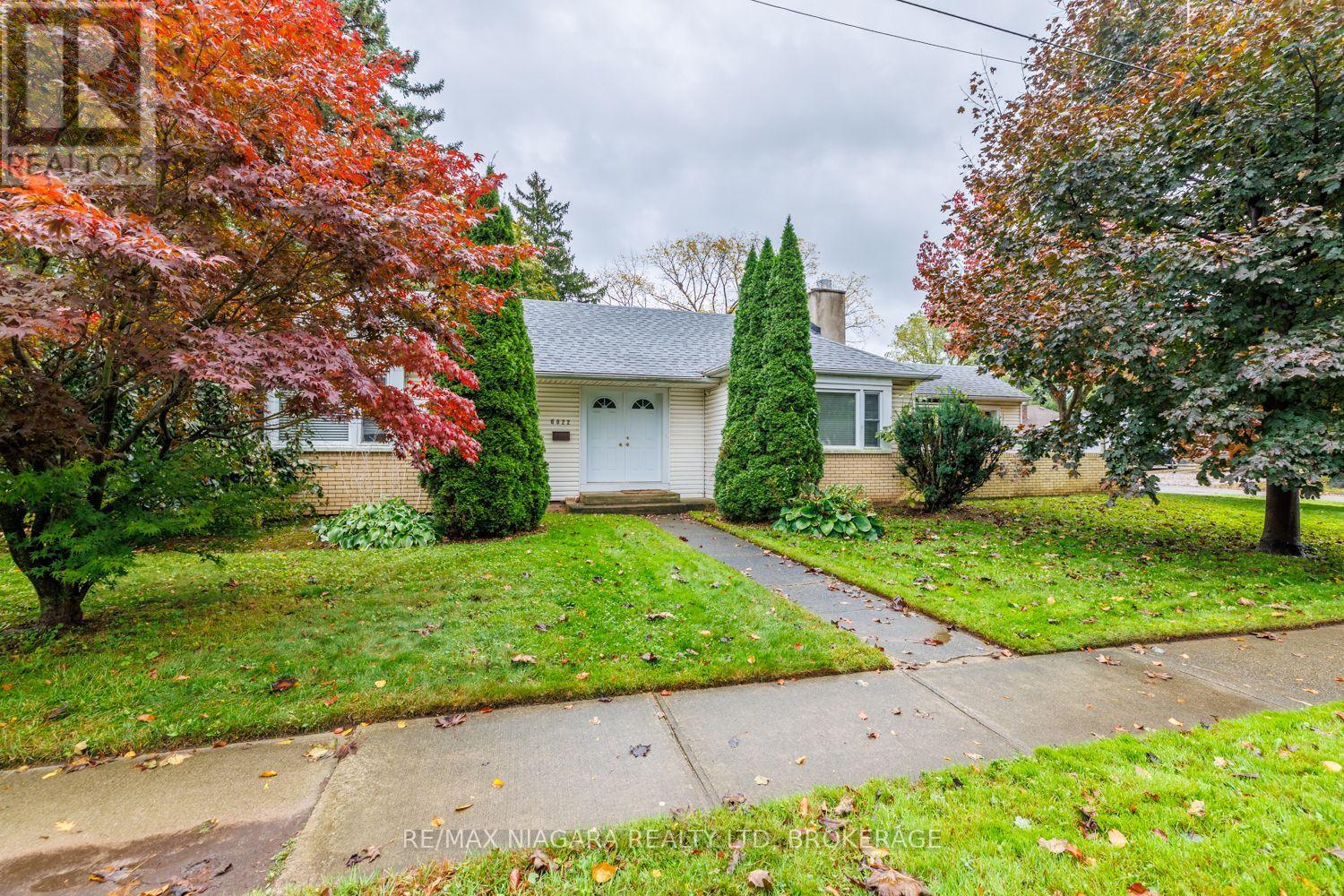 6022 BROOKFIELD AVENUE, Niagara Falls, Ontario