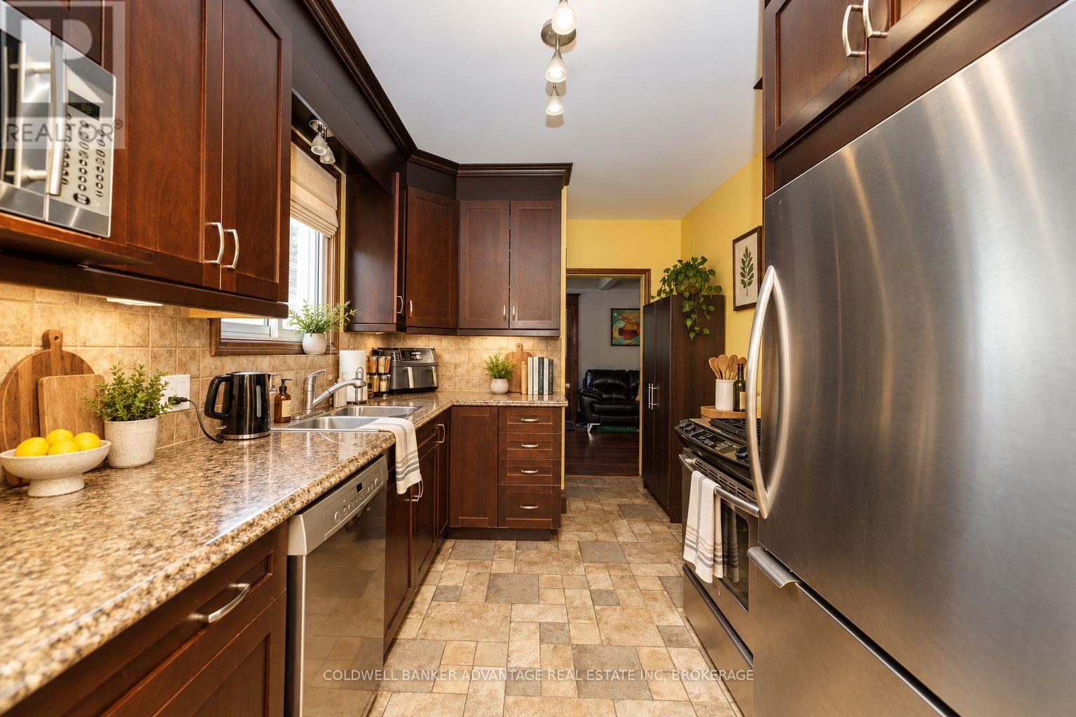 315 Aqueduct Street, Welland, Ontario  L3C 1C9 - Photo 10 - X14003900