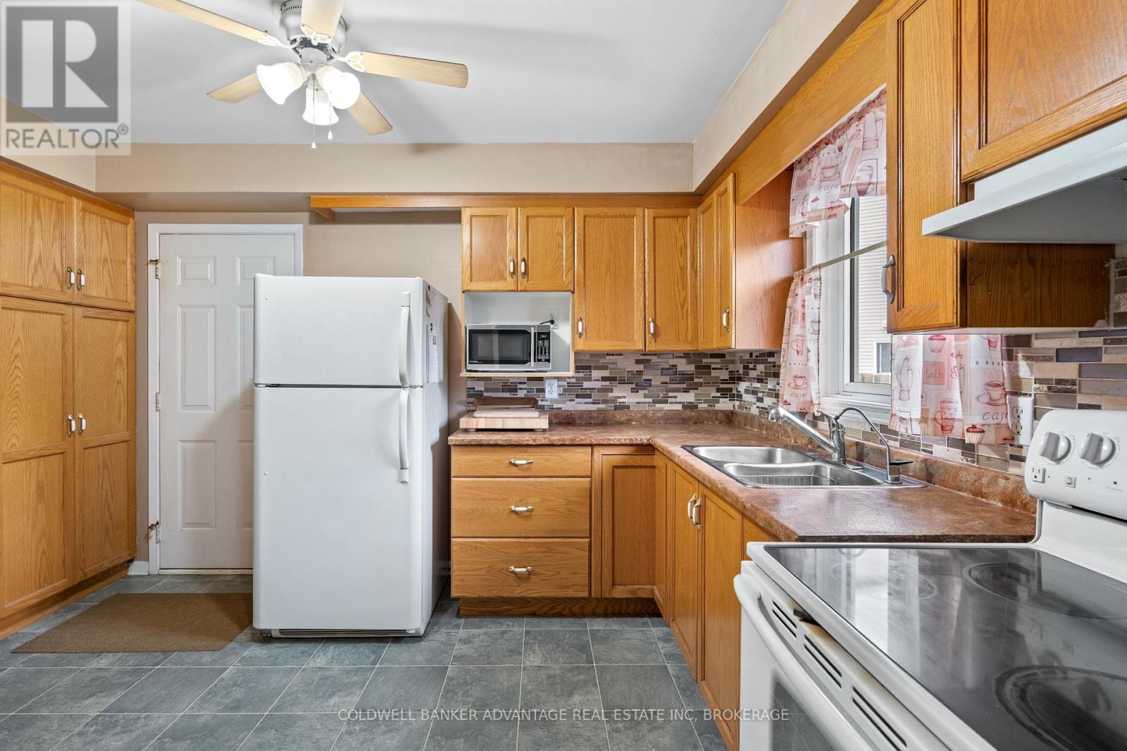 18 Joshua Court, Welland, Ontario  L3C 7E3 - Photo 13 - X14004078