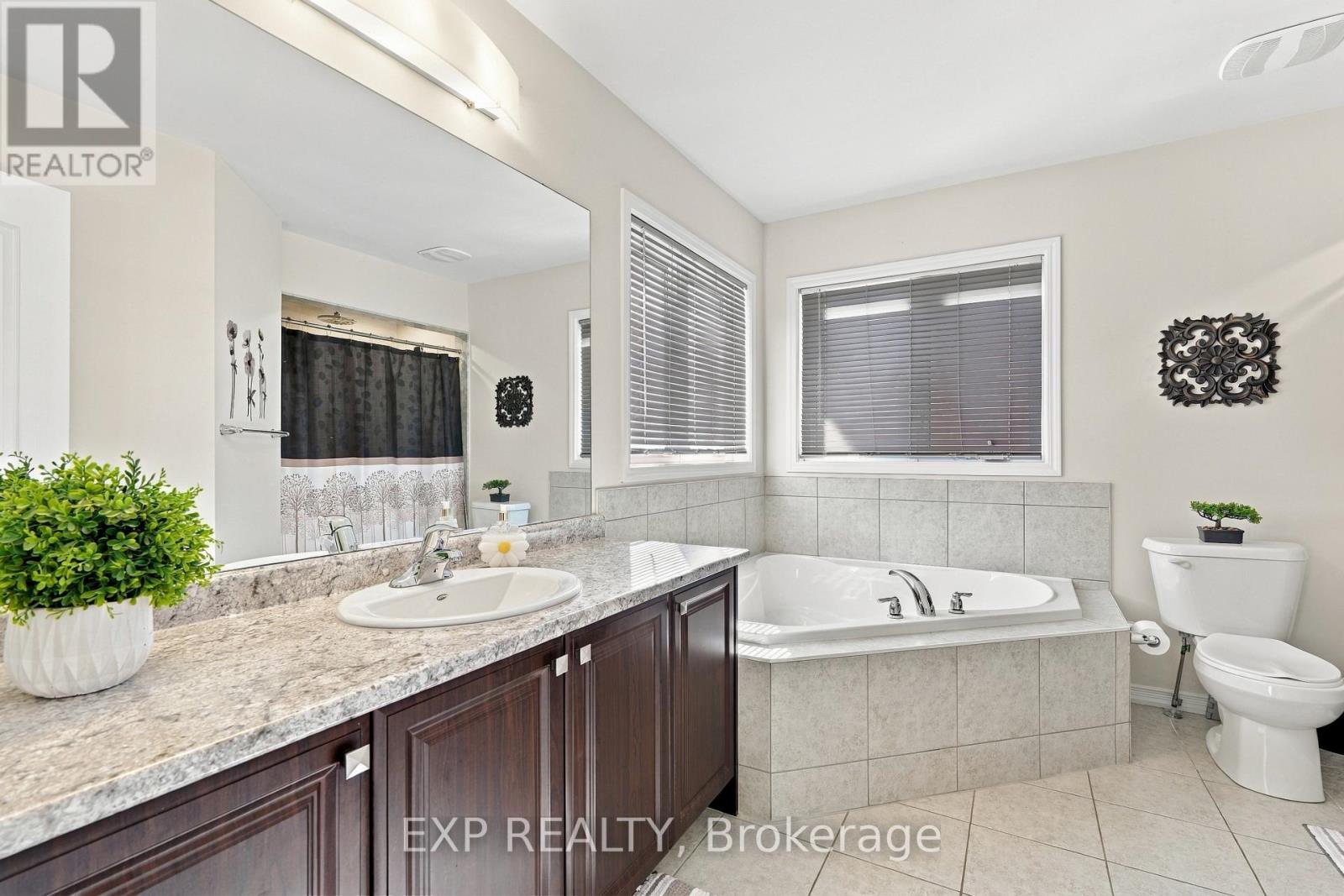 7720 Shadbush Lane, Niagara Falls, Ontario  L2H 3R3 - Photo 16 - X14004232