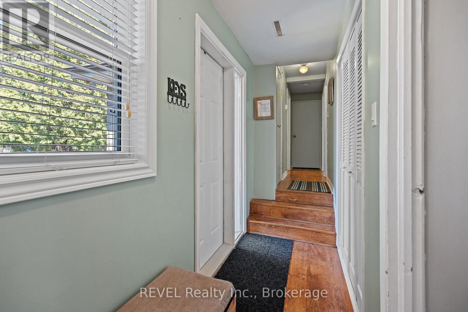 639 Penner Street, Niagara-On-The-Lake, Ontario  L0S 1T0 - Photo 12 - X14005826