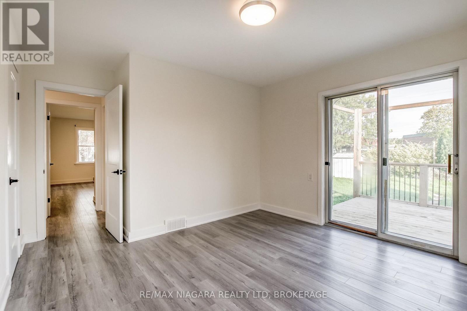 Main Level - 6801 Dunn Street, Niagara Falls, Ontario  L2G 2R3 - Photo 7 - X14006874