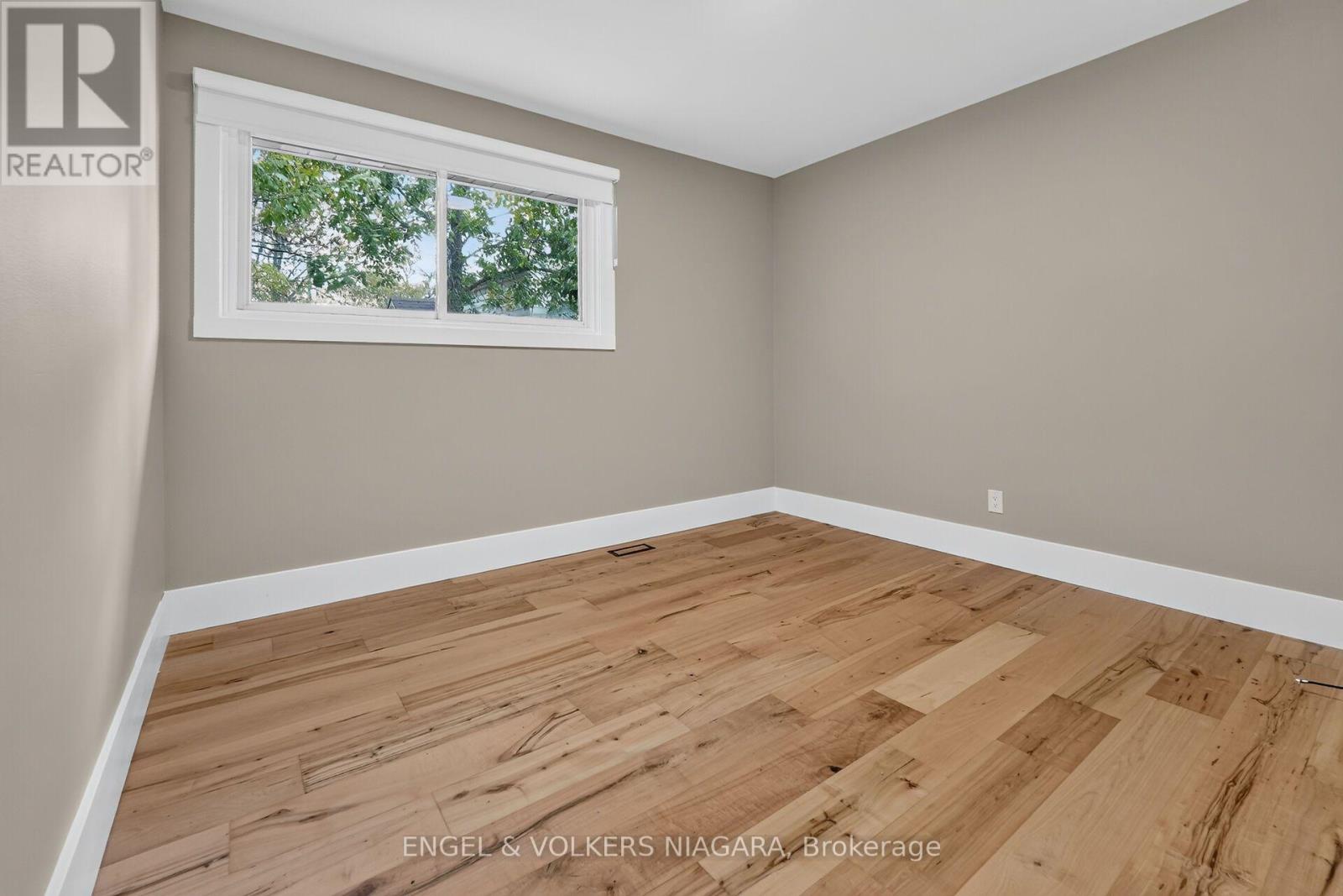 76 Lavinia Street, Fort Erie, Ontario  L2A 2C8 - Photo 16 - X14011802