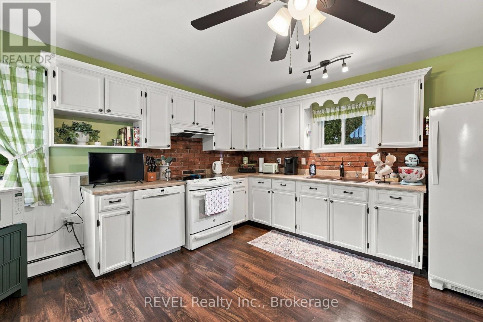 61 Queen Street N, Thorold, Ontario  L2V 2R2 - Photo 13 - X14015352