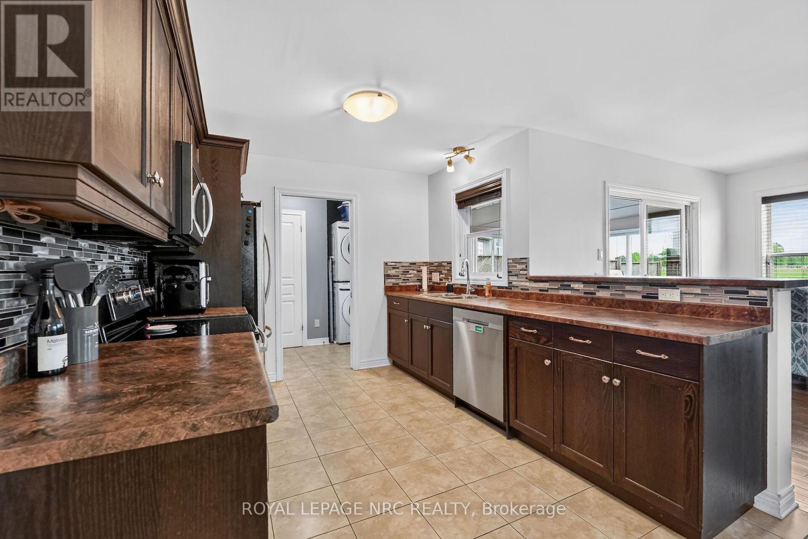 255 Empress Avenue, Welland, Ontario  L3B 0A5 - Photo 6 - X14017434