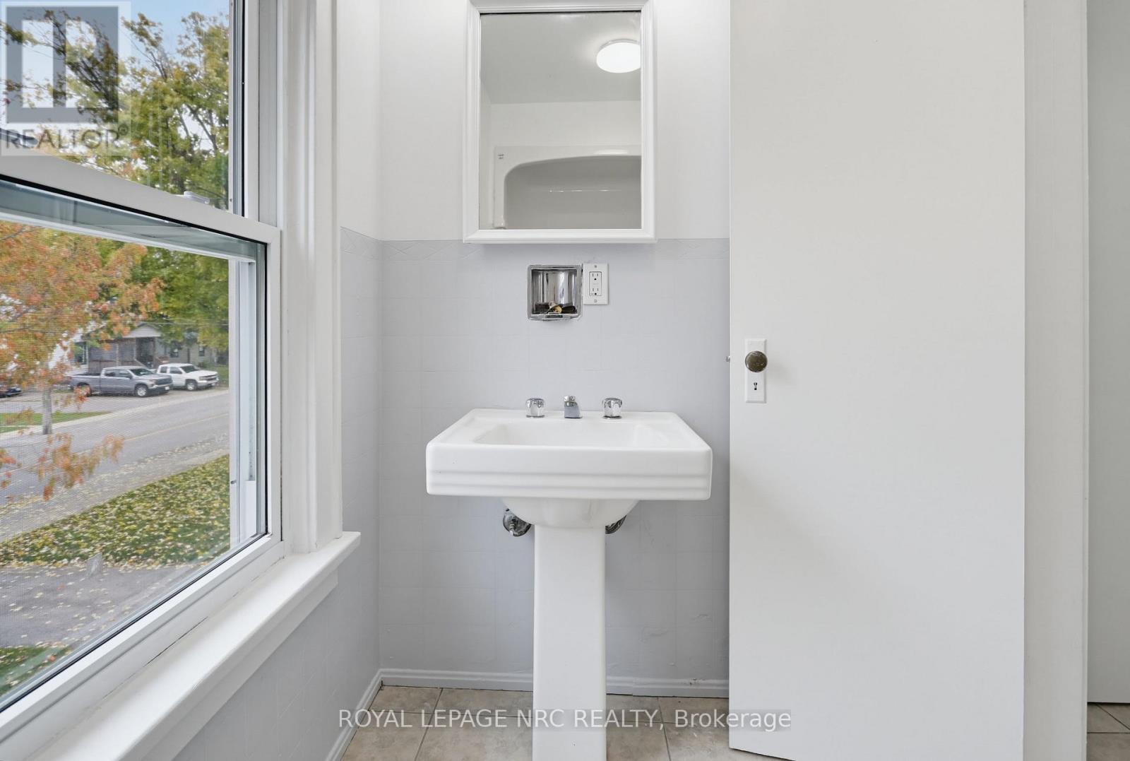 536 Fielden Avenue, Port Colborne, Ontario  L3K 4V1 - Photo 27 - X14019006