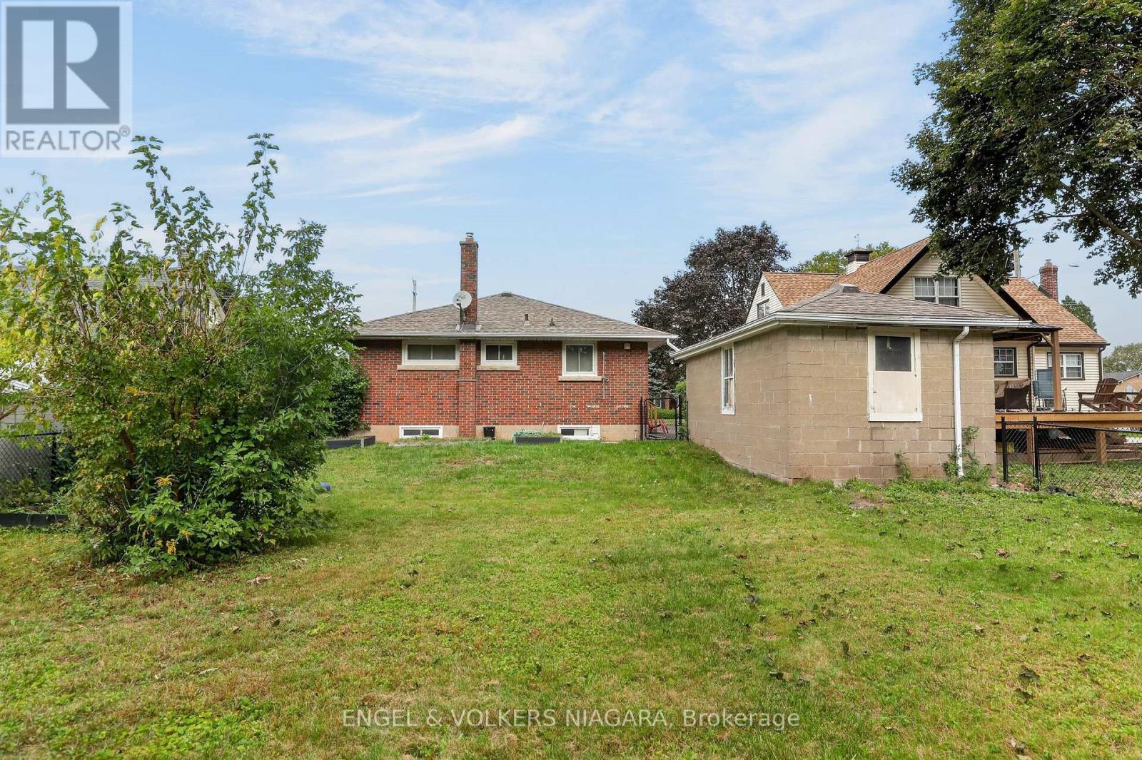 6534 Riall Street, Niagara Falls, Ontario  L2J 1Z6 - Photo 4 - X14022960