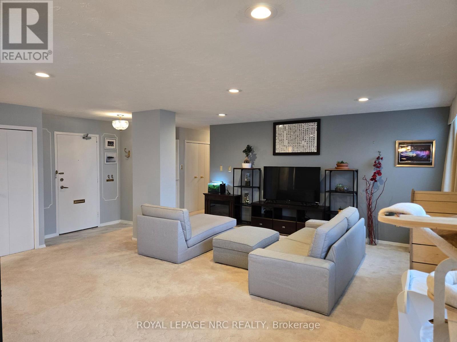 Ph 8 - 35 Towering Heights Boulevard, St. Catharines, Ontario  L2T 3G8 - Photo 2 - X14027582
