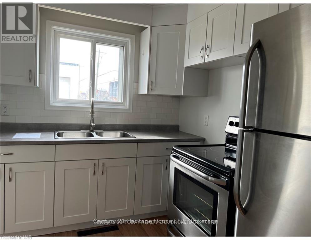 Lower - 61 Phipps Street, Fort Erie, Ontario  L2A 2V3 - Photo 4 - X14027840