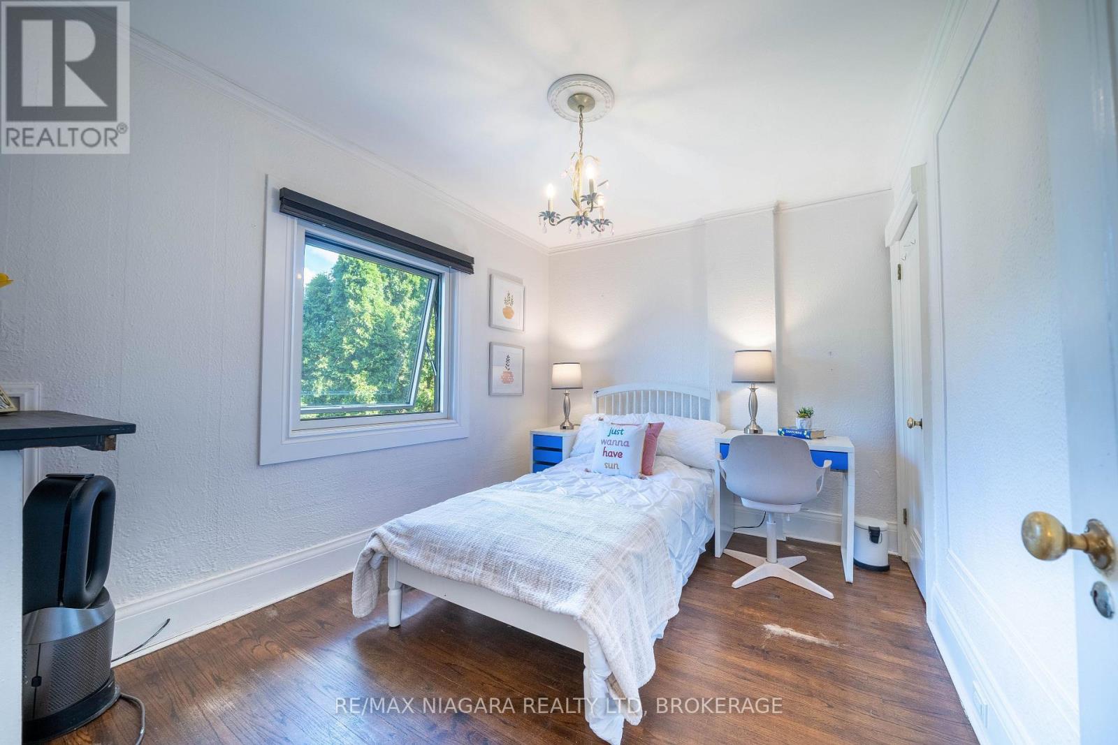 38 Yonge Boulevard, Toronto, Ontario  M5M 3G5 - Photo 25 - C14028018
