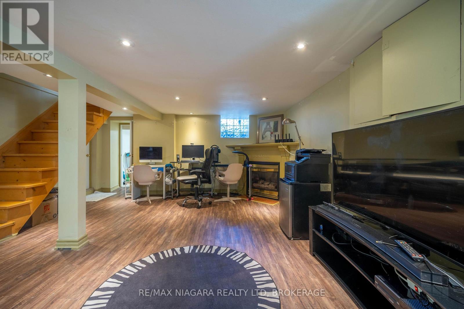 38 Yonge Boulevard, Toronto, Ontario  M5M 3G5 - Photo 37 - C14028018
