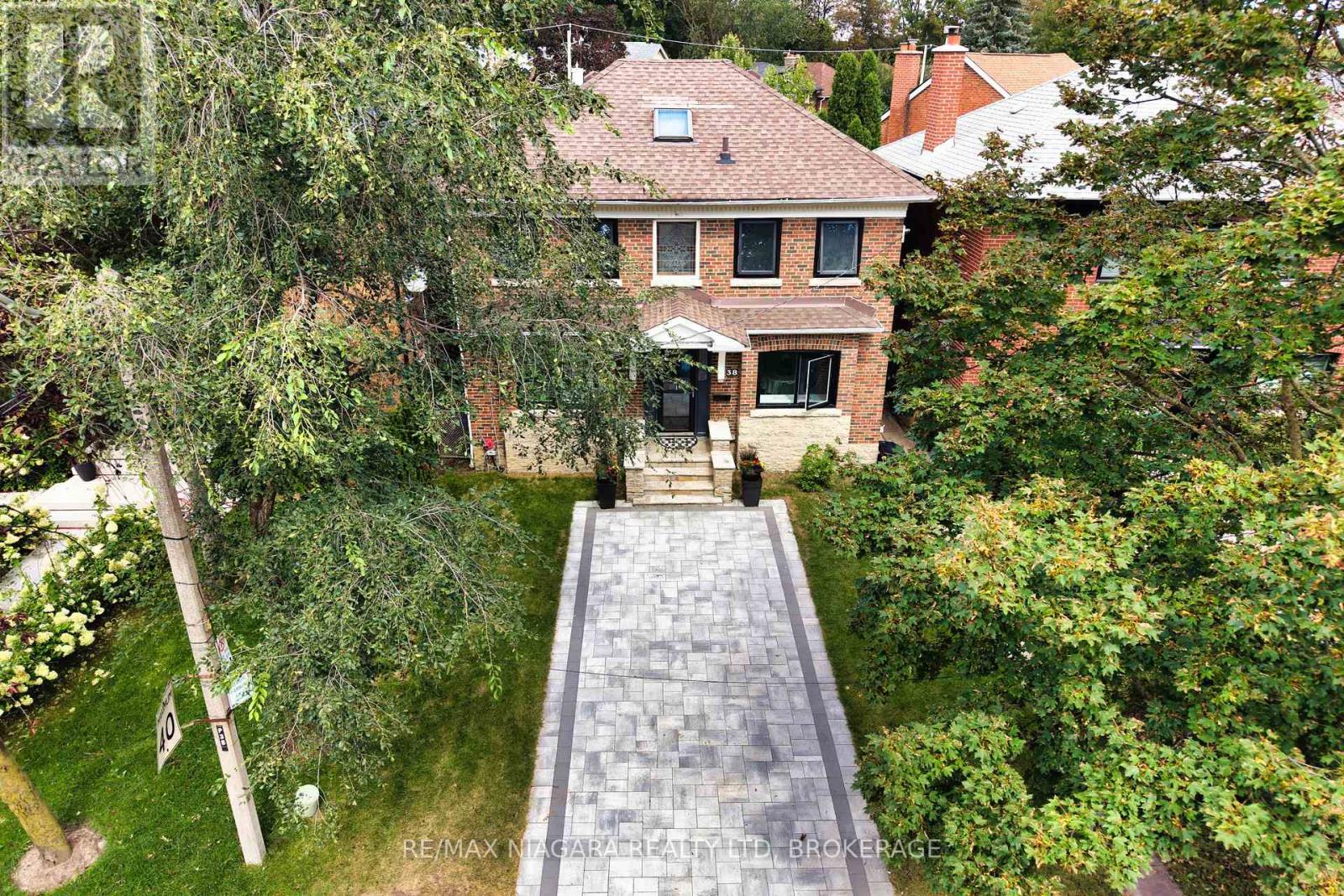 38 Yonge Boulevard, Toronto, Ontario  M5M 3G5 - Photo 43 - C14028018