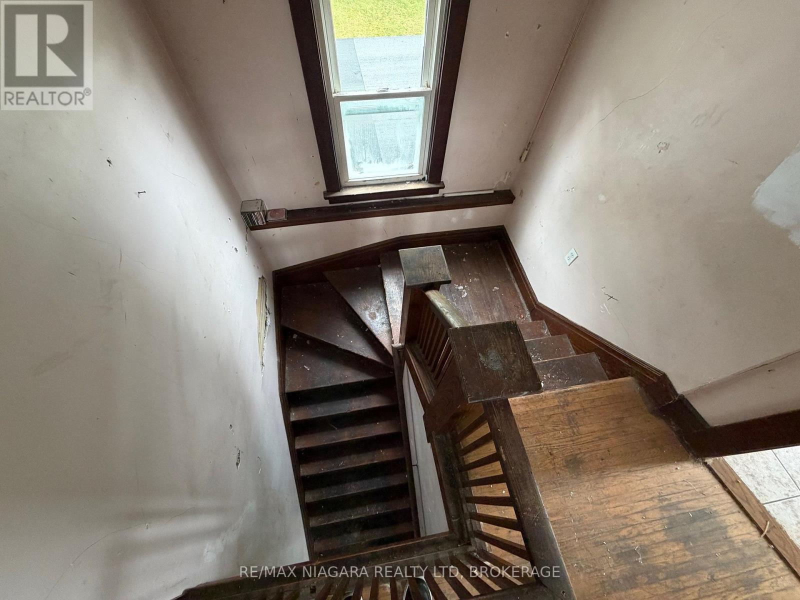 4445 John Street, Niagara Falls, Ontario  L2E 1A4 - Photo 12 - X14029052