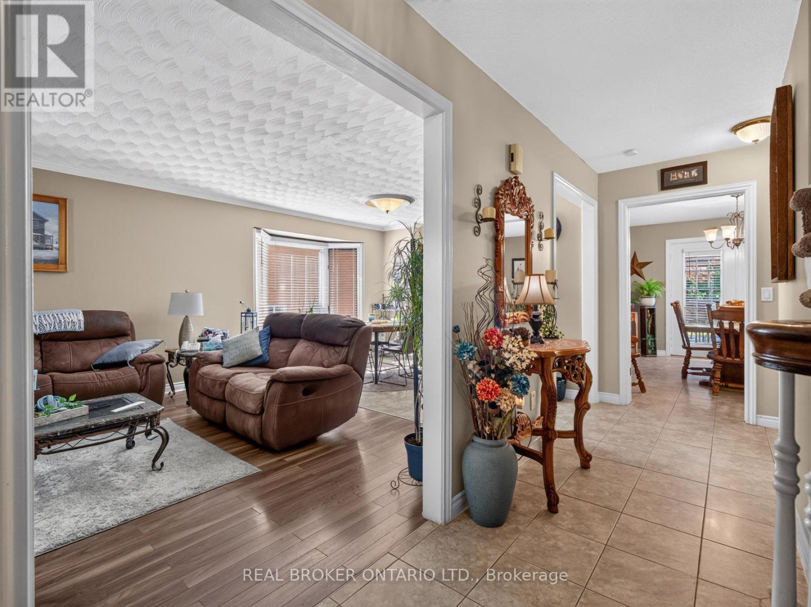 133 Leaside Drive, Welland, Ontario  L3C 6N4 - Photo 6 - X14029154