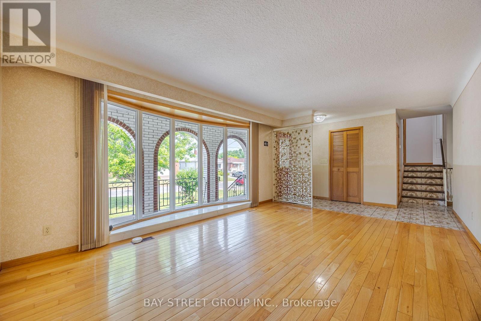Upper - 29 West Street N, Thorold, Ontario  L2V 2S1 - Photo 7 - X14029944