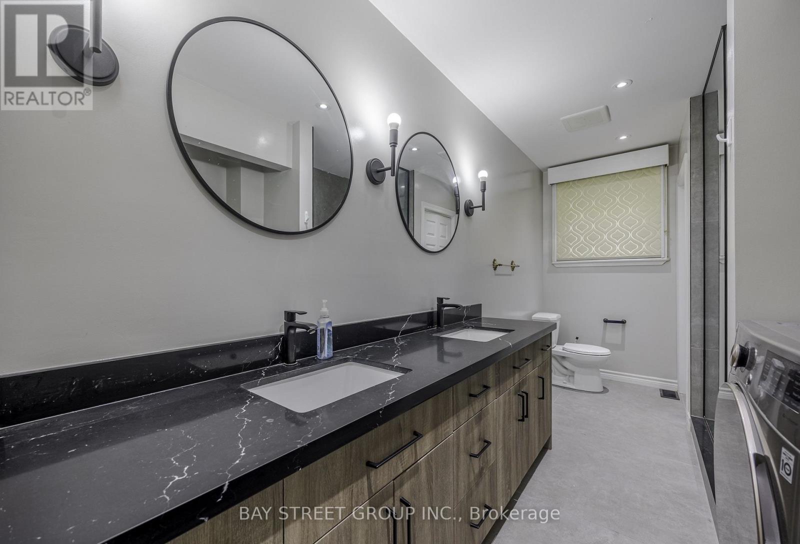 Upper - 29 West Street N, Thorold, Ontario  L2V 2S1 - Photo 8 - X14029944