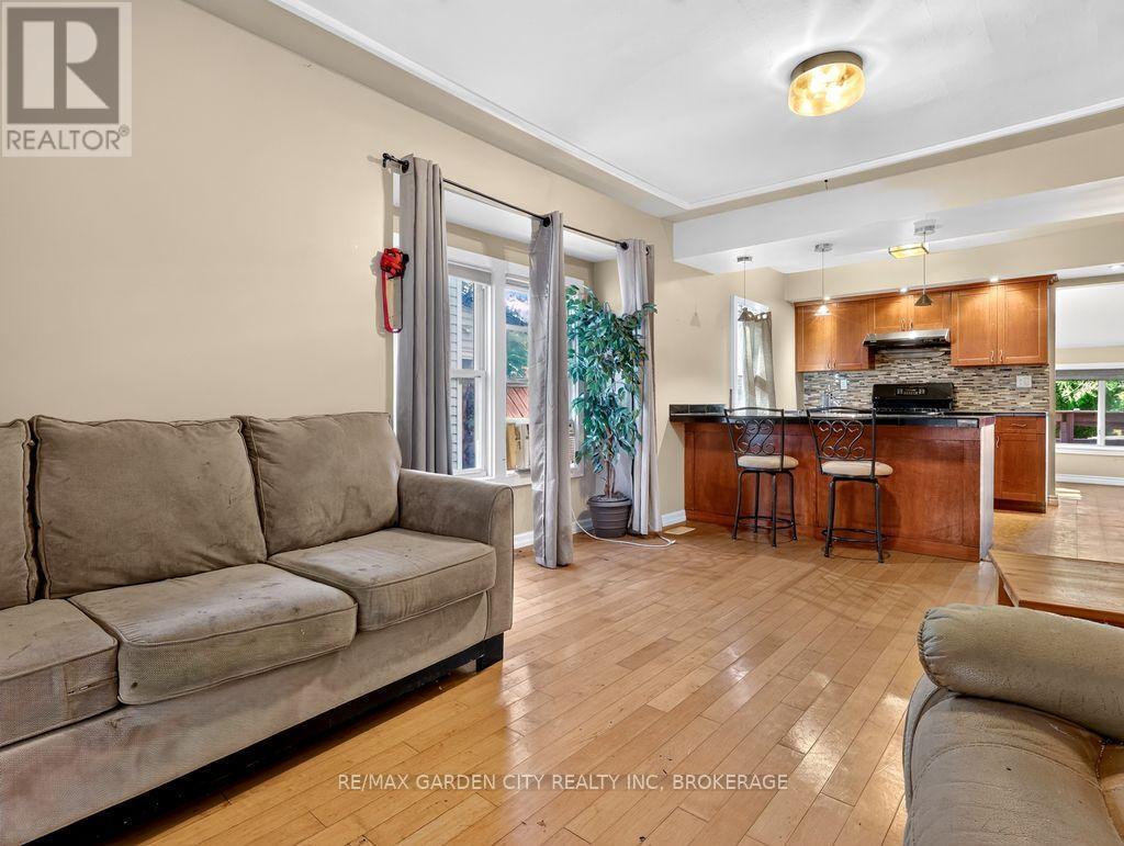 15 Rodman Street, St. Catharines, Ontario  L2R 5C9 - Photo 15 - X14029980