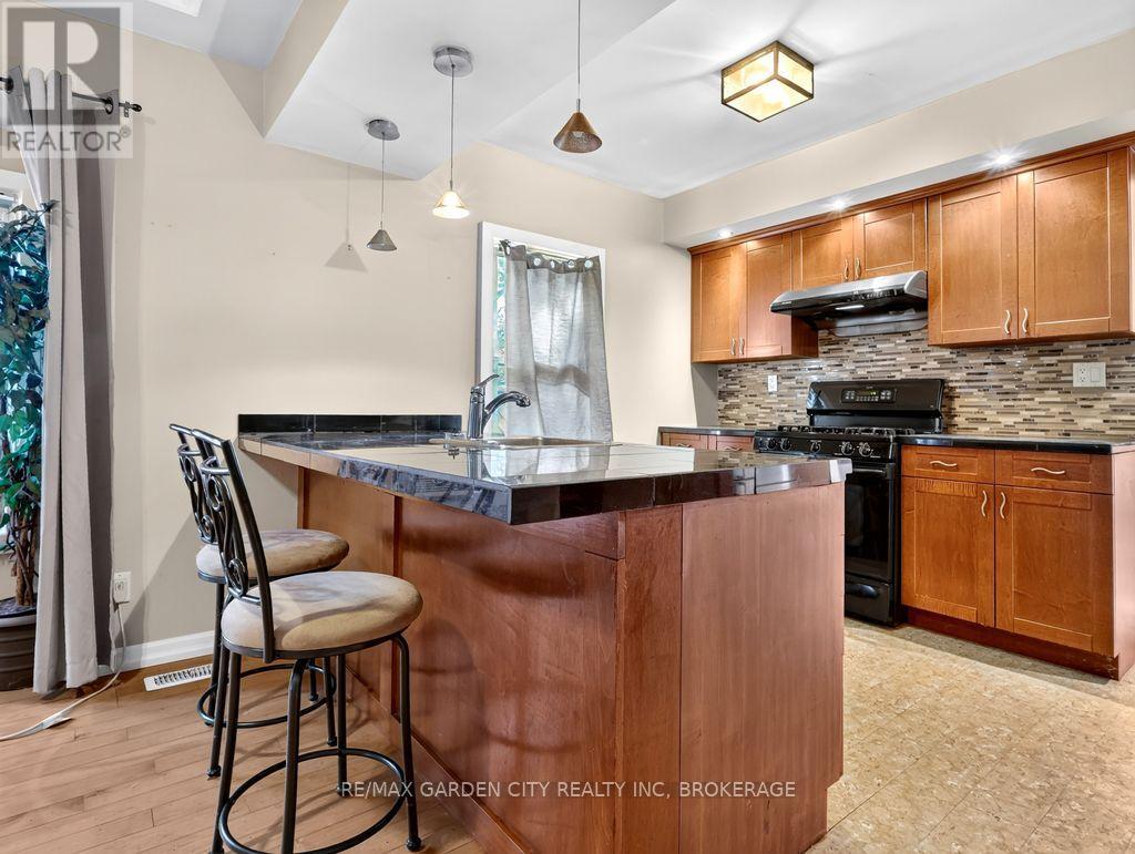 15 Rodman Street, St. Catharines, Ontario  L2R 5C9 - Photo 17 - X14029980