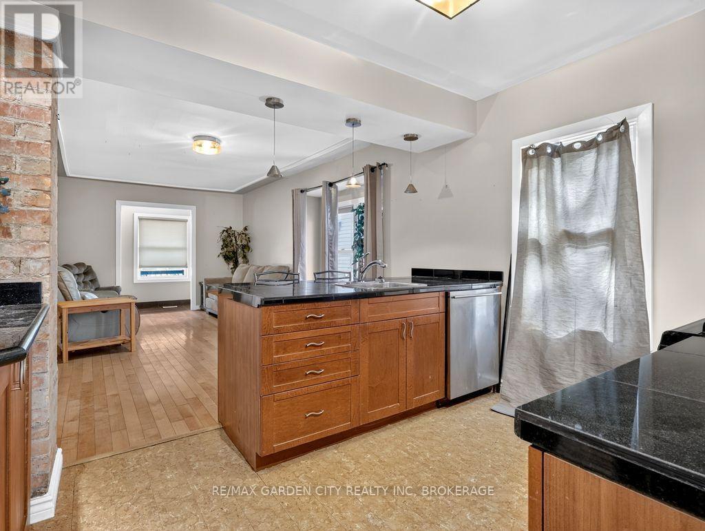 15 Rodman Street, St. Catharines, Ontario  L2R 5C9 - Photo 19 - X14029980
