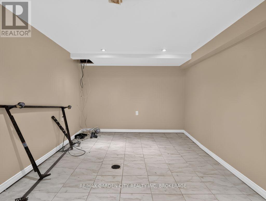 15 Rodman Street, St. Catharines, Ontario  L2R 5C9 - Photo 36 - X14029980