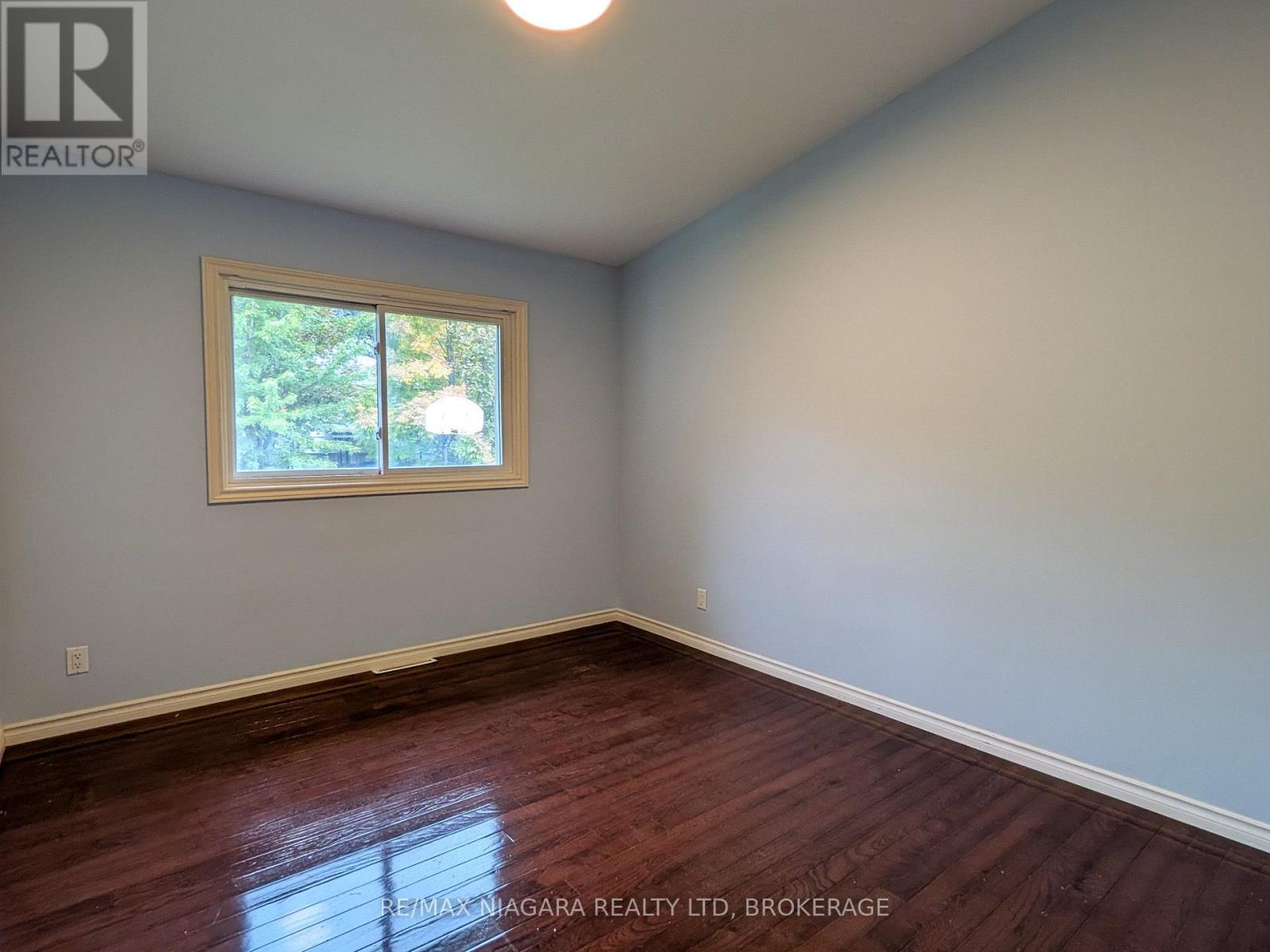 6122 Mayfair Drive, Niagara Falls, Ontario  L2J 1W1 - Photo 10 - X14030006