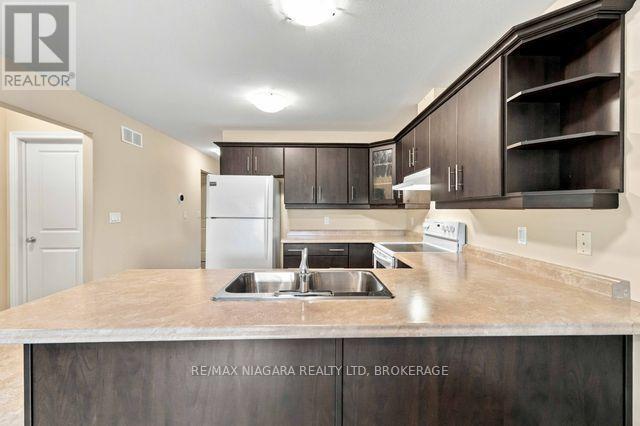 50 Shipview Court, Welland, Ontario  L3B 0A7 - Photo 8 - X14030042