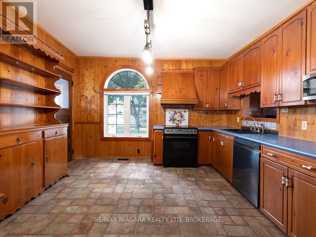 632 King Street, Port Colborne, Ontario  L3K 4H8 - Photo 9 - X14030358