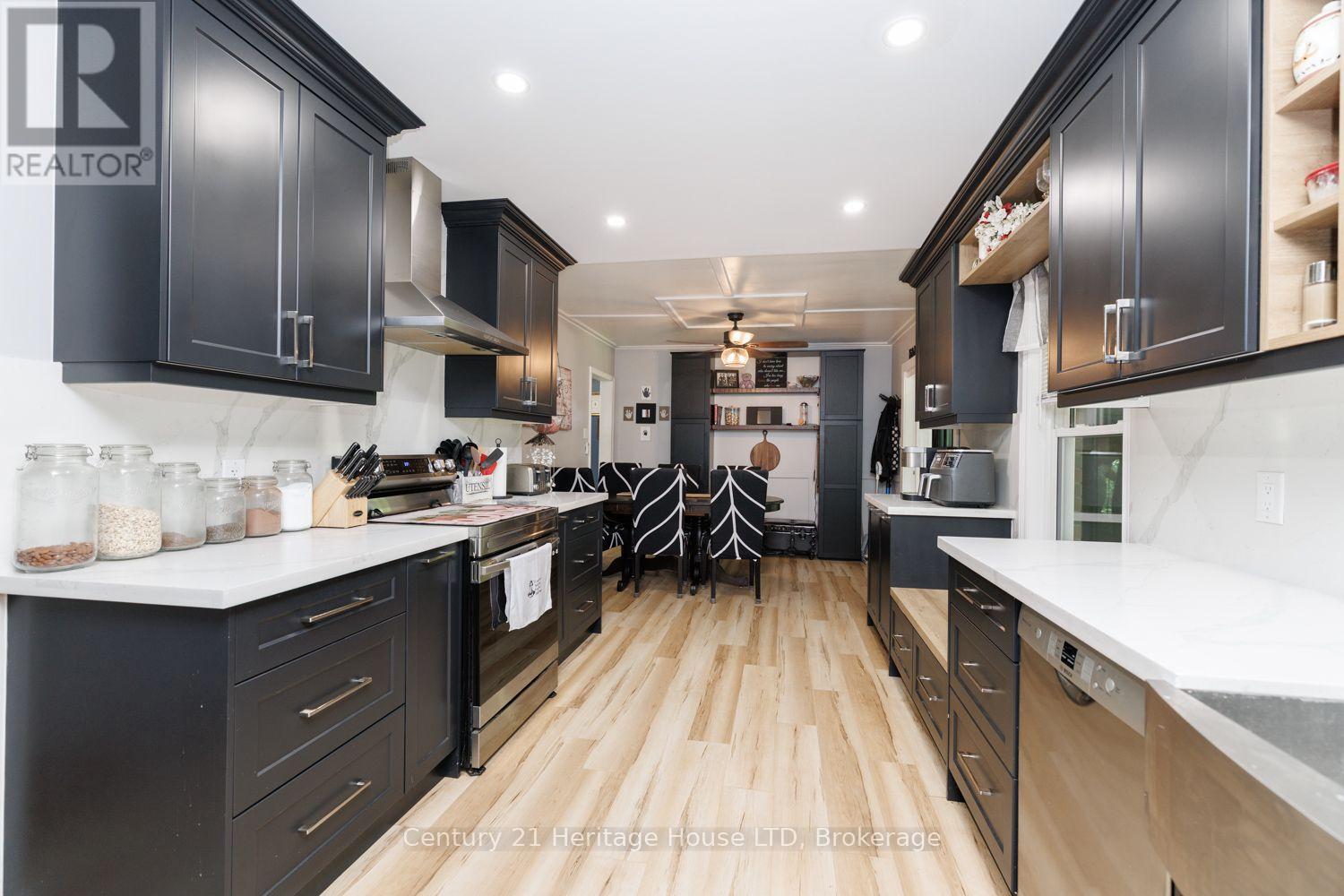 6 Greenock Circle, St. Catharines, Ontario  L2S 1B4 - Photo 11 - X14030434