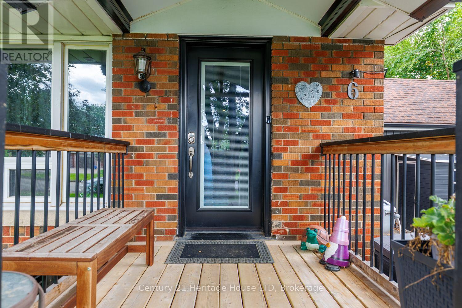 6 Greenock Circle, St. Catharines, Ontario  L2S 1B4 - Photo 5 - X14030434