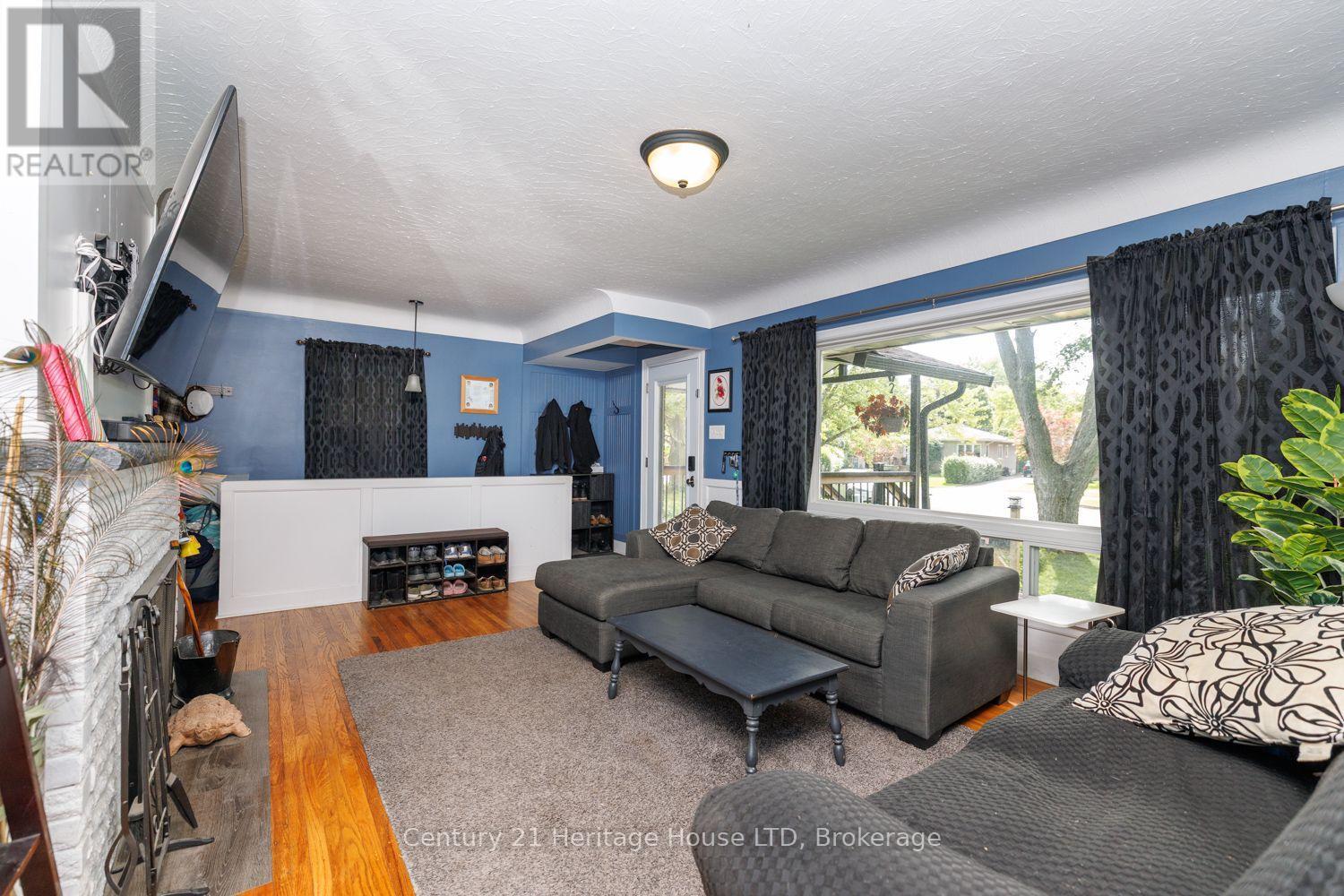 6 Greenock Circle, St. Catharines, Ontario  L2S 1B4 - Photo 8 - X14030434