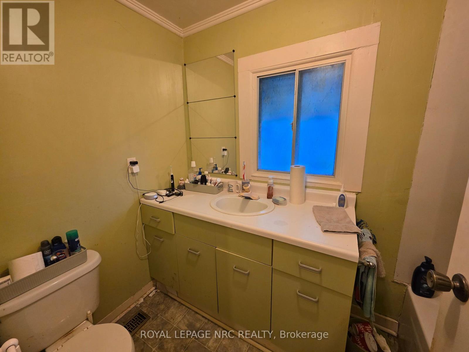 39 Manchester Avenue, St. Catharines, Ontario  L2R 1N9 - Photo 12 - X14031016