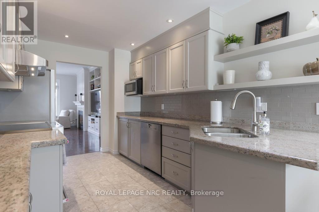 10 - 121 Glen Morris Drive, St. Catharines, Ontario  L2T 4C5 - Photo 2 - X14031060