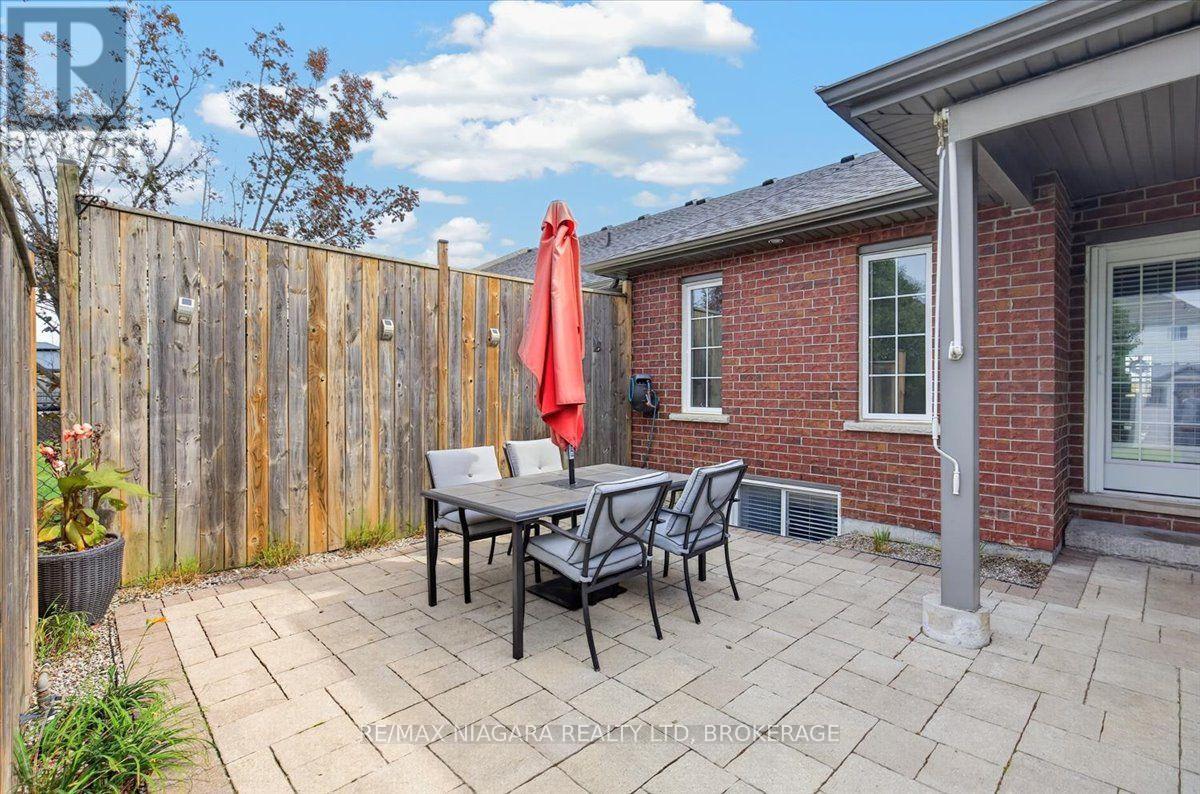 48 Falcon Drive, Welland, Ontario  L3C 0B2 - Photo 12 - X14032072