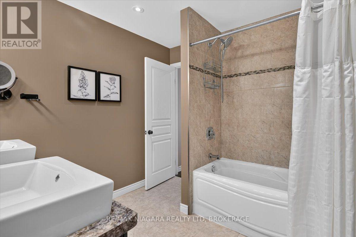 48 Falcon Drive, Welland, Ontario  L3C 0B2 - Photo 36 - X14032072