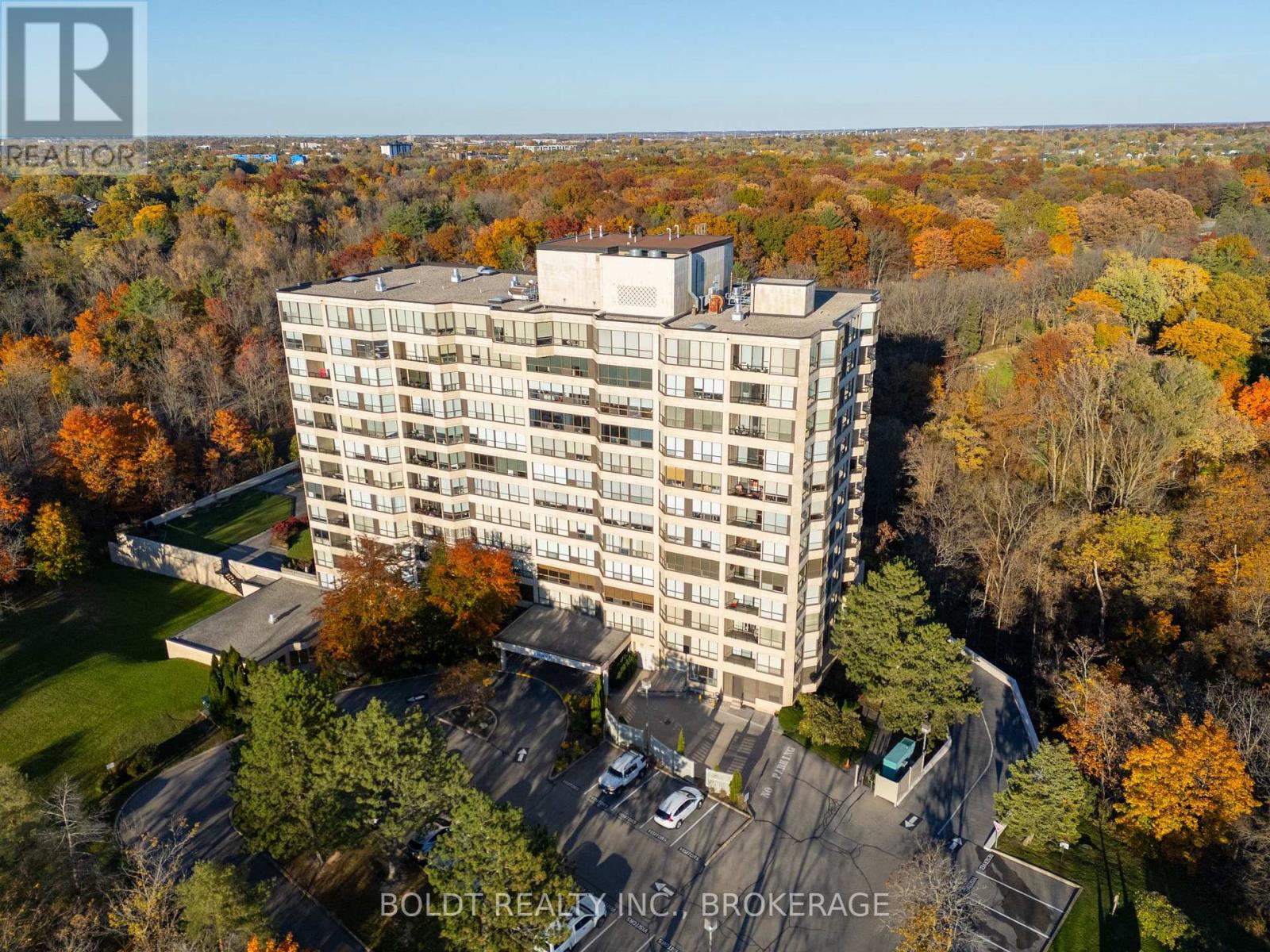 505 - 3 Towering Heights Boulevard, St. Catharines, Ontario  L2T 4A4 - Photo 2 - X14032116