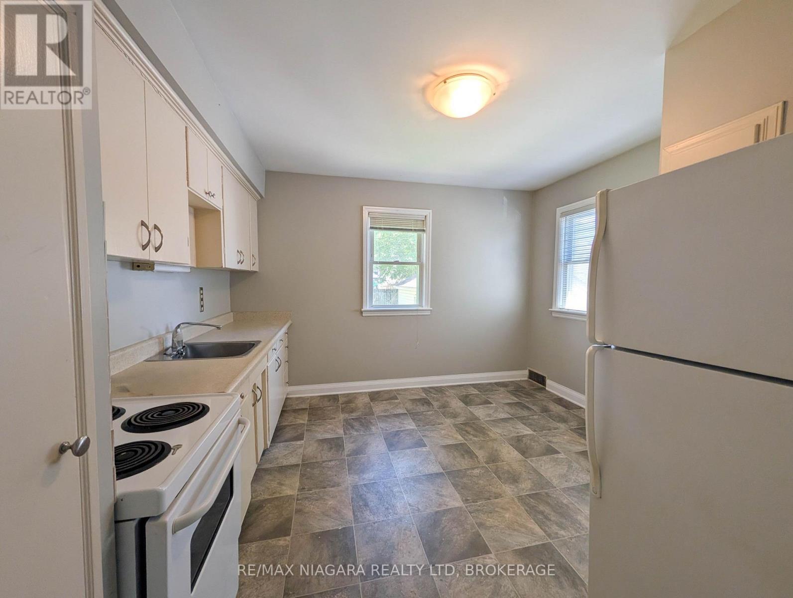106 Haig Street, St. Catharines, Ontario  L2R 6L2 - Photo 2 - X14032142