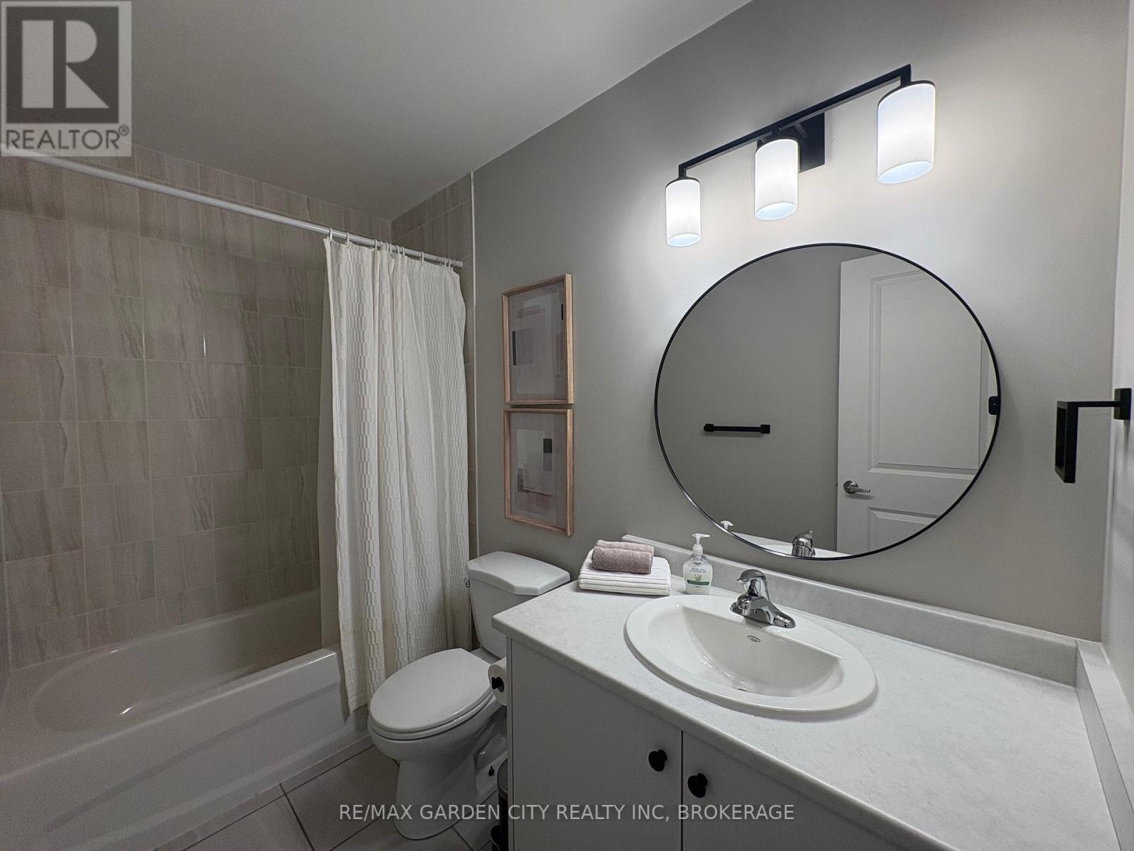 7460 Baycrest Common, Niagara Falls, Ontario  L2G 7V7 - Photo 33 - X14032784