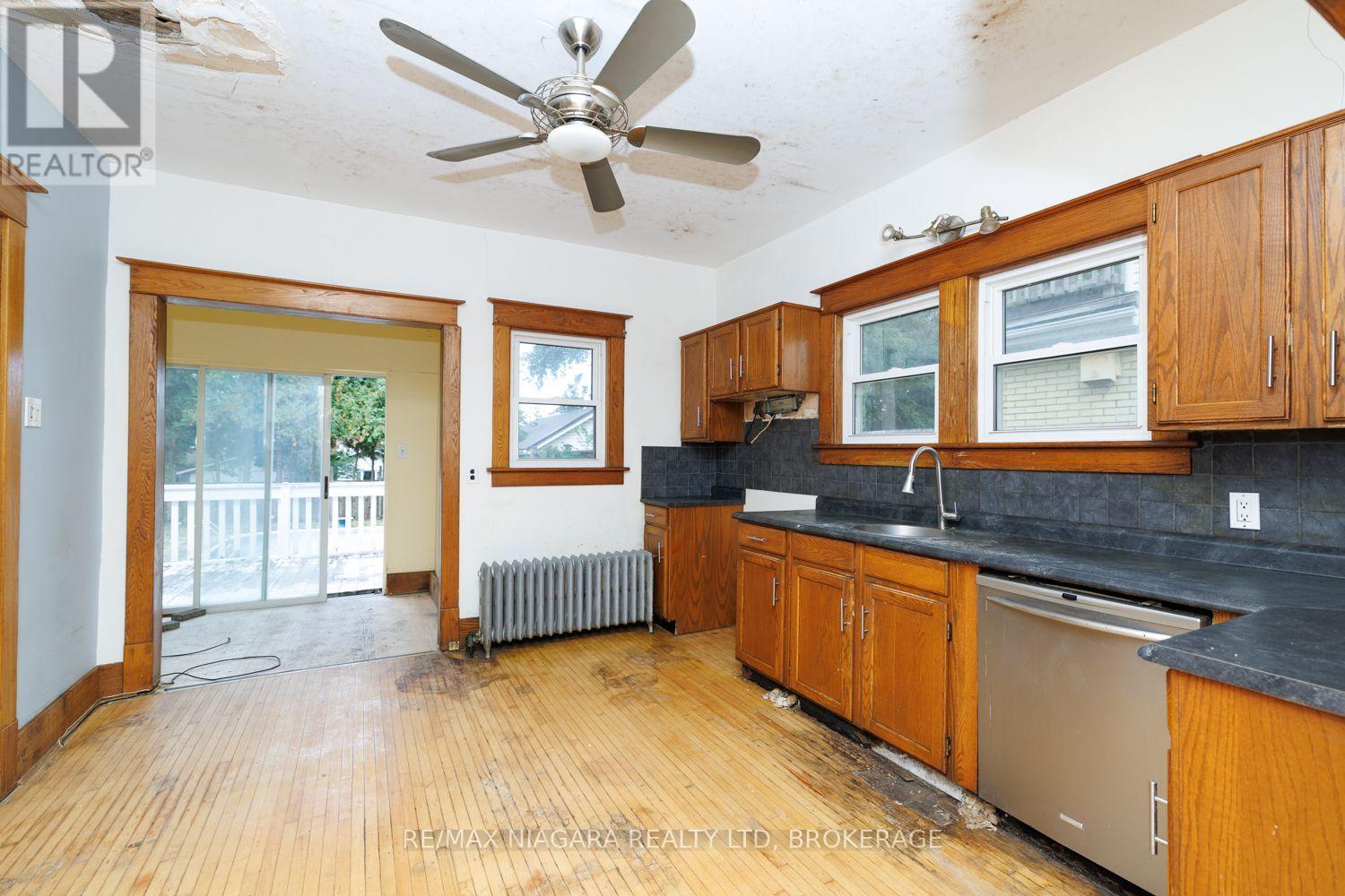 4997 Armoury Street, Niagara Falls, Ontario  L2E 1T3 - Photo 10 - X14033644