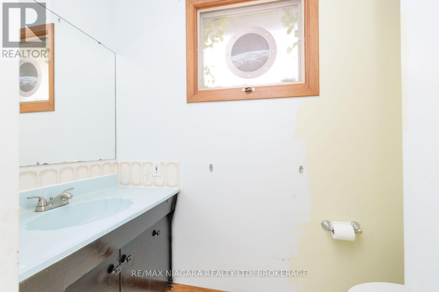4344 Pettit Avenue, Niagara Falls, Ontario  L2E 6K8 - Photo 15 - X14033666