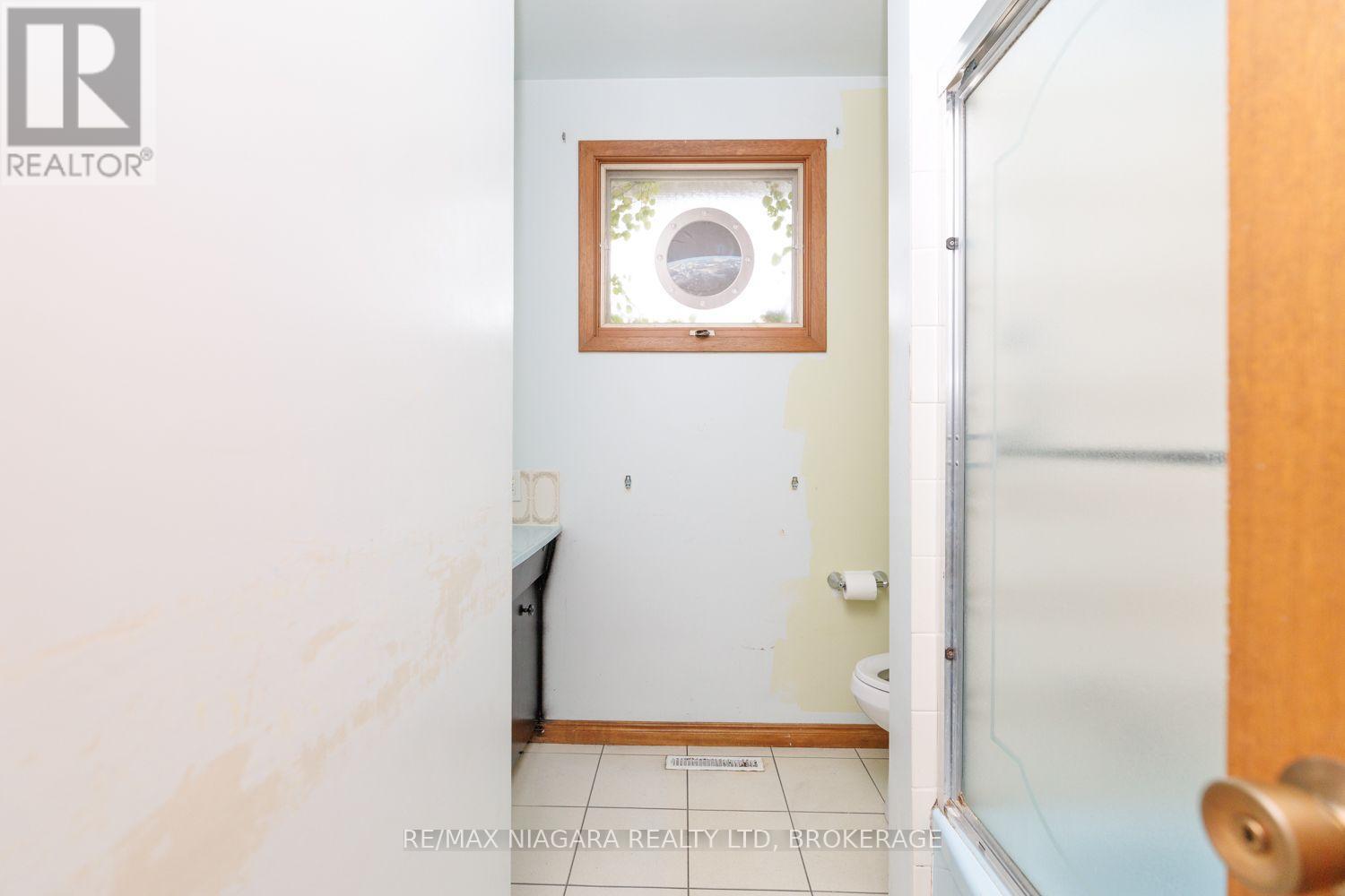 4344 Pettit Avenue, Niagara Falls, Ontario  L2E 6K8 - Photo 16 - X14033666