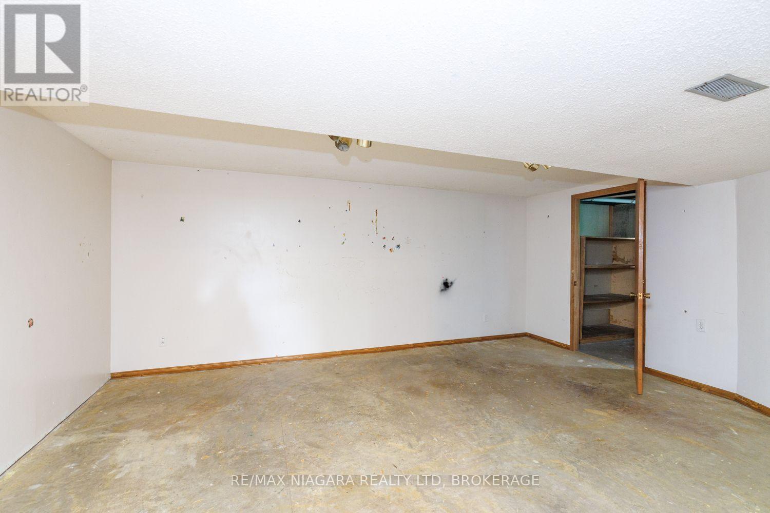 4344 Pettit Avenue, Niagara Falls, Ontario  L2E 6K8 - Photo 22 - X14033666