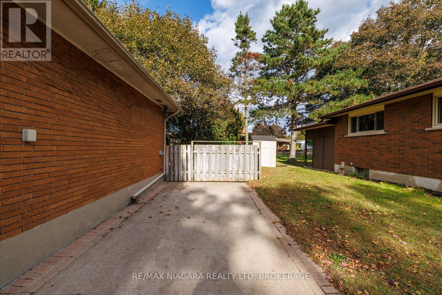 4344 Pettit Avenue, Niagara Falls, Ontario  L2E 6K8 - Photo 31 - X14033666