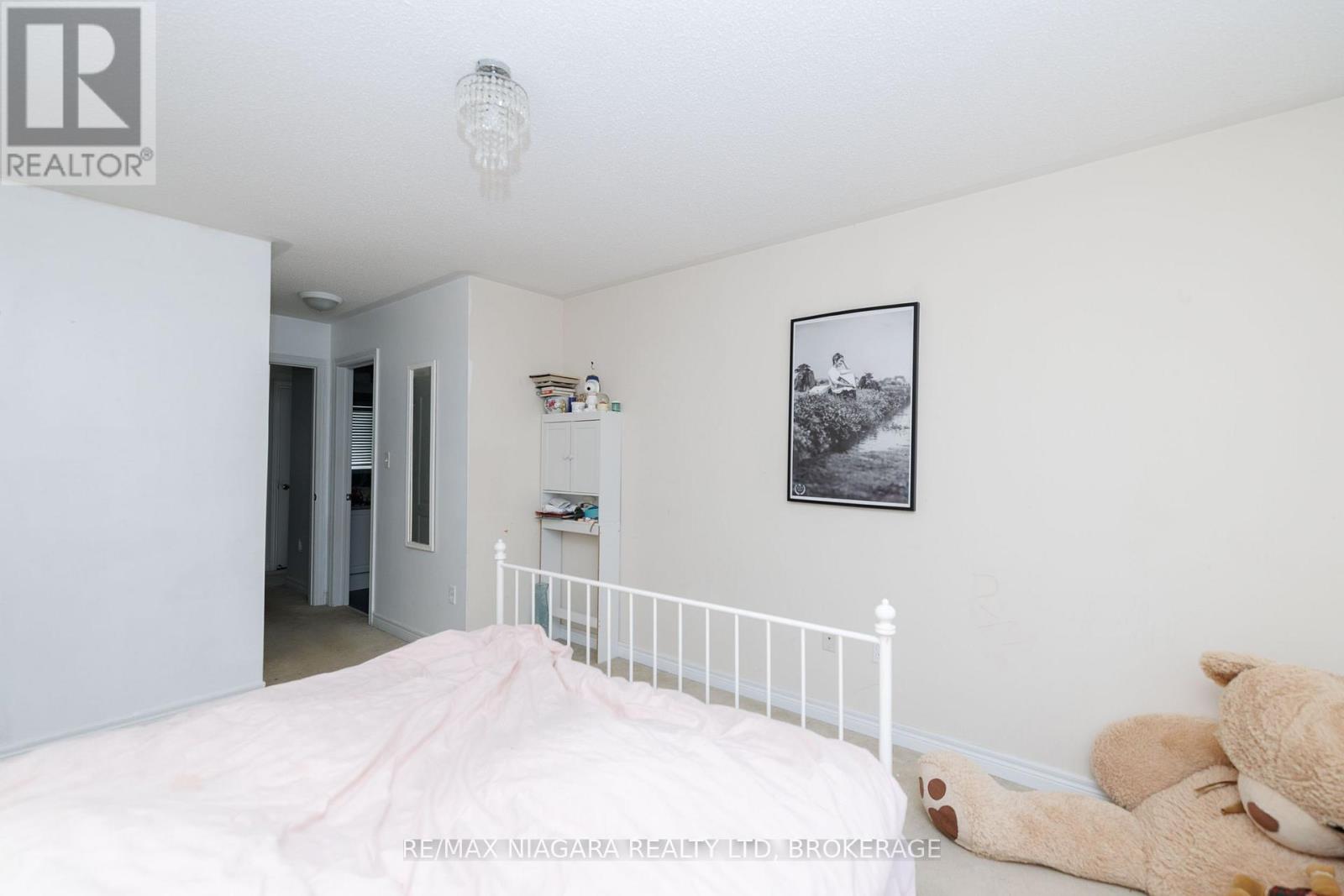 33 Colonel Lyall Street, St. Catharines, Ontario  L2P 0B3 - Photo 21 - X14034396