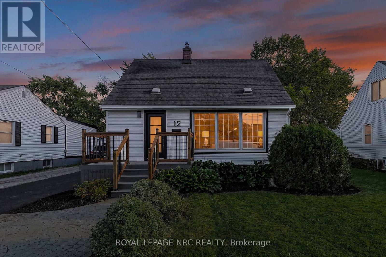 12 Admiral Road, St. Catharines, Ontario  L2P 1G5 - Photo 2 - X14034460