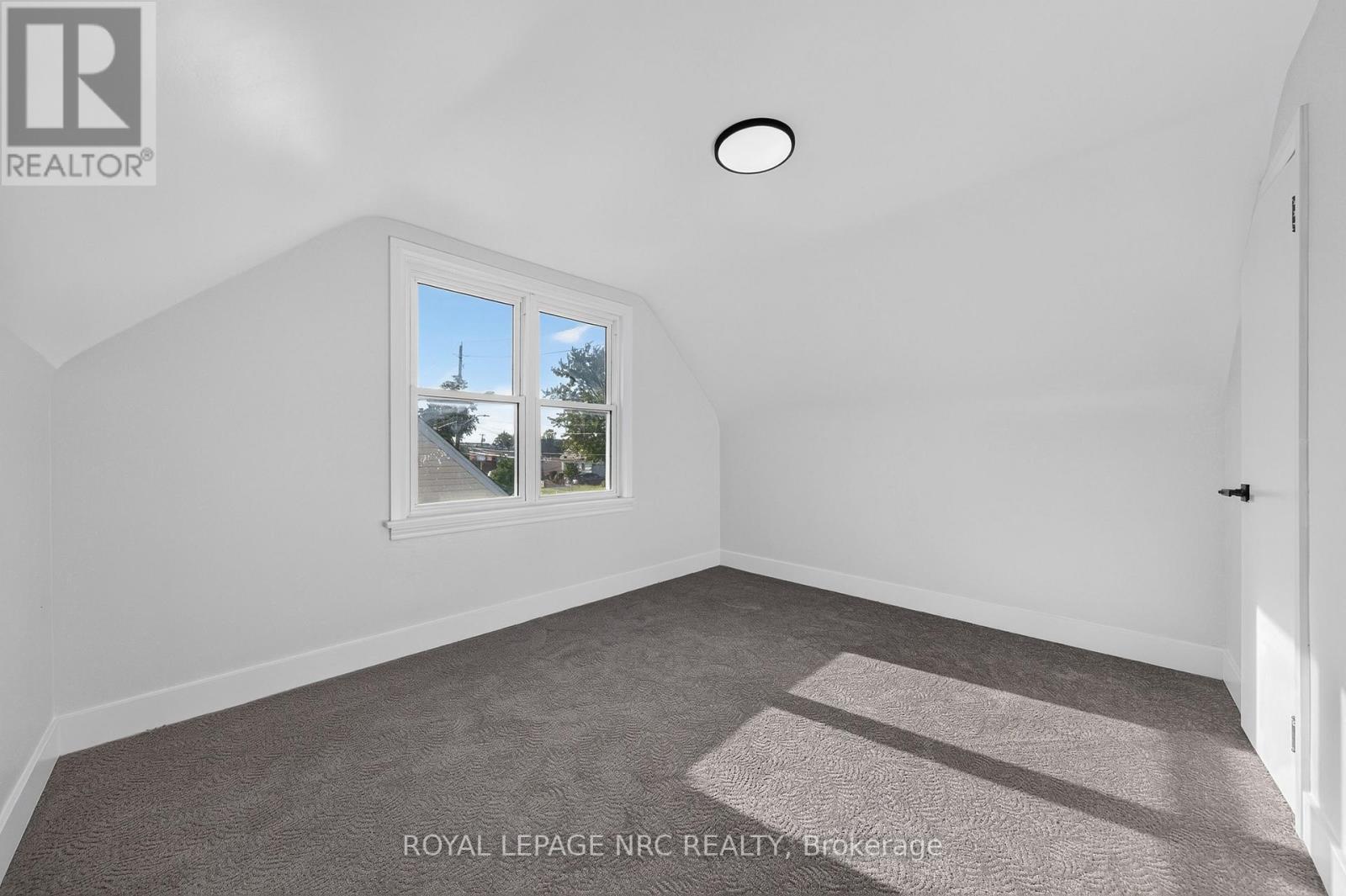 12 Admiral Road, St. Catharines, Ontario  L2P 1G5 - Photo 31 - X14034460