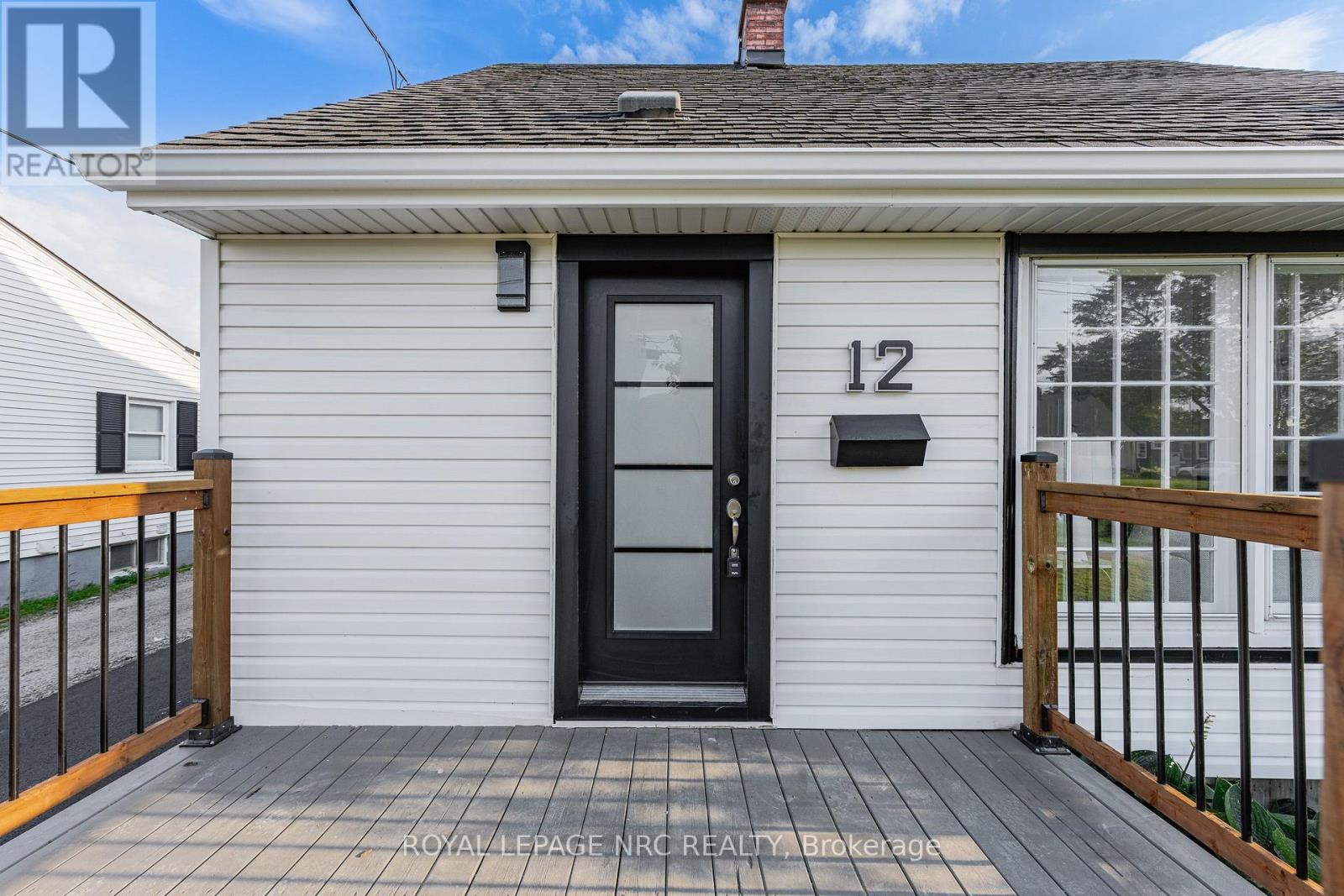 12 Admiral Road, St. Catharines, Ontario  L2P 1G5 - Photo 6 - X14034460